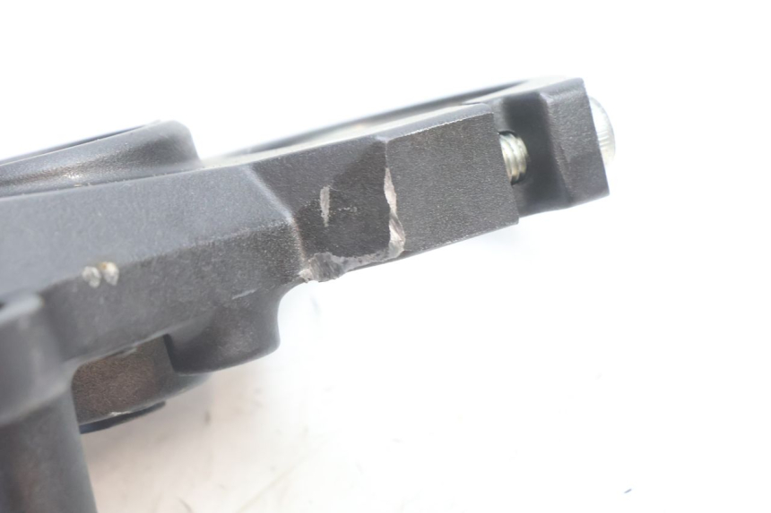photo de PIASTRA SUPERIORE YAMAHA FZ8 800 (2010 - 2016) - Marcature e riferimenti originali