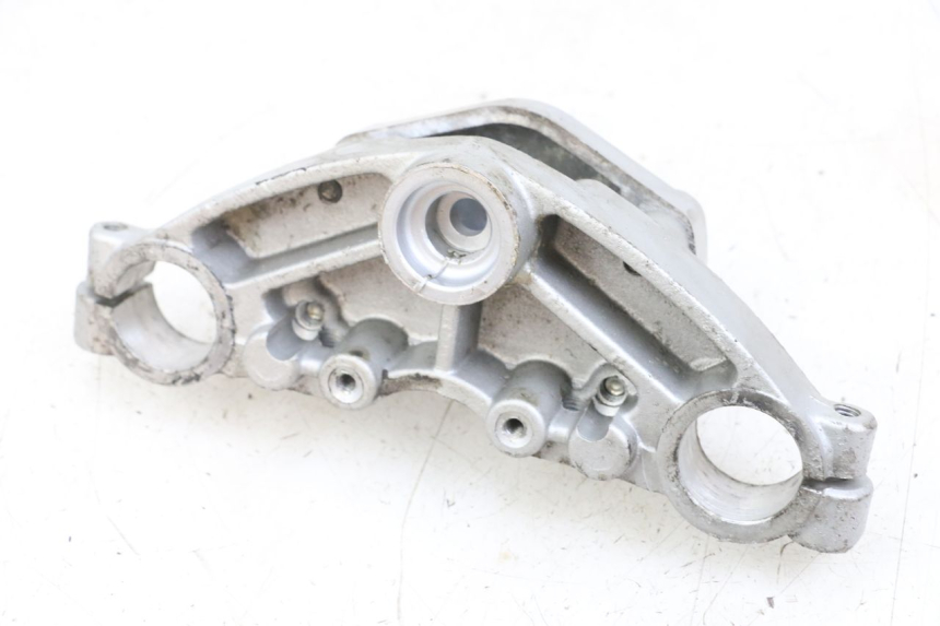 photo de PIASTRA SUPERIORE HYOSUNG GF 125 (2001 - 2005) - Altra angolazione