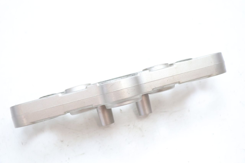 photo de PIASTRA SUPERIORE SUZUKI GSF N BANDIT 1200 (2001 - 2005) - Zoom sullo stato d'uso