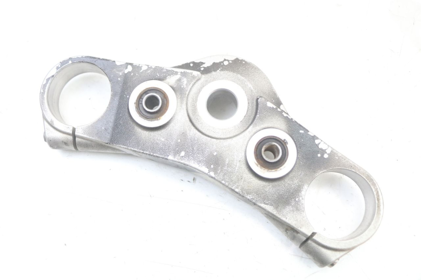 photo de PIASTRA SUPERIORE SUZUKI GSR 750 (2011 - 2017) - Dettaglio del componente