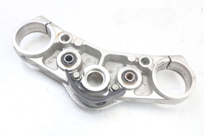 photo de PIASTRA SUPERIORE SUZUKI GSR 750 (2011 - 2017) - Stato della superficie e materiale