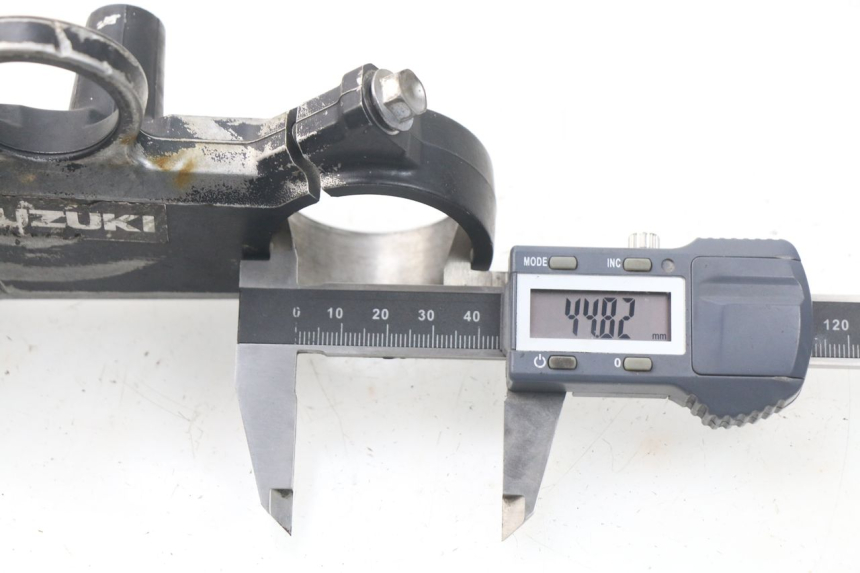 photo de Forcella superiore SUZUKI GSX-R GSXR 600 (2001 - 2003) - Dettaglio del componente