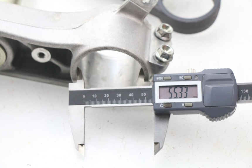 photo de PIASTRA SUPERIORE SUZUKI GSX-R GSXR K16 1000 (2012 - 2016) - Vista d'insieme del prodotto