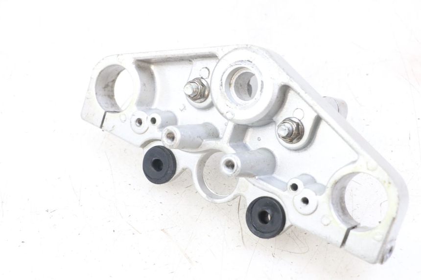 photo de PIASTRA SUPERIORE JINLUN JL HIGHLANDER 125 (2007 - 2015) - Altra angolazione