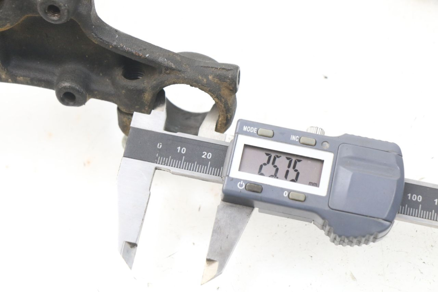 photo de Forcella superiore SUZUKI JR 80 (2001 - 2006) - Altra angolazione