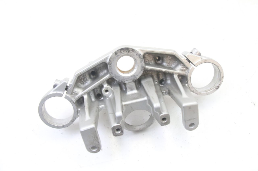 photo de PIASTRA SUPERIORE KAWASAKI ZR7 ZR-7 S 750 (1999 - 2004) - Dettagli dei punti di fissaggio