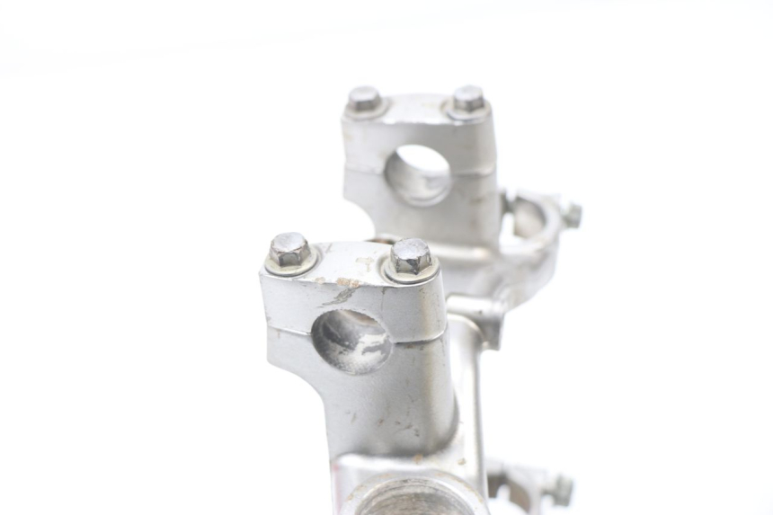 photo de PIASTRA SUPERIORE KAWASAKI KX 65 (2000 - 2019) - Primo piano tecnico