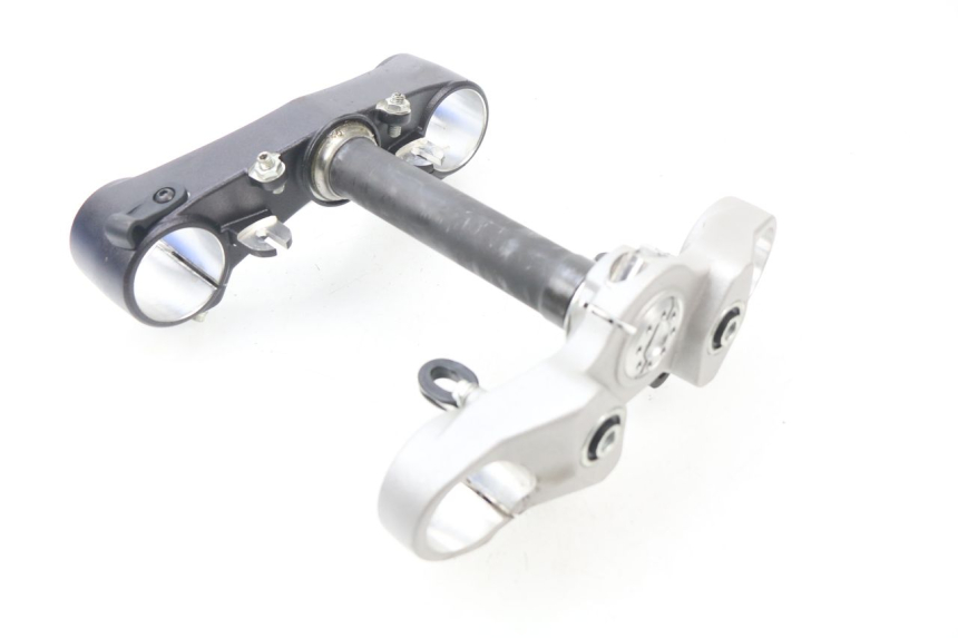 photo de PIASTRA SUPERIORE DUCATI M796 MONSTER 796 (2010 - 2014) - Vista d'insieme del prodotto