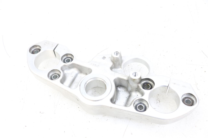 photo de PIASTRA SUPERIORE MOTO GUZZI NORGE 8V GT 1200 (2011 - 2016) - Zoom sullo stato d'uso