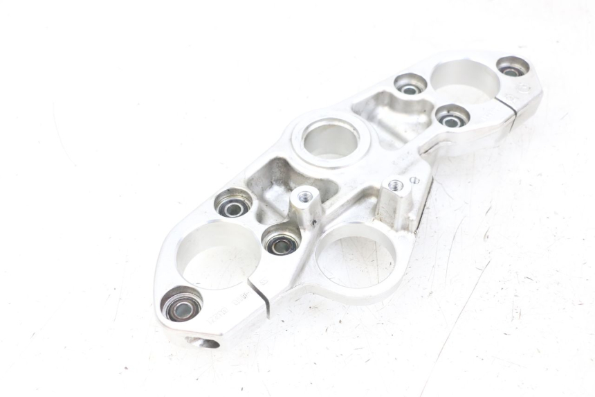 photo de PIASTRA SUPERIORE MOTO GUZZI NORGE 8V GT 1200 (2011 - 2016) - Altra angolazione