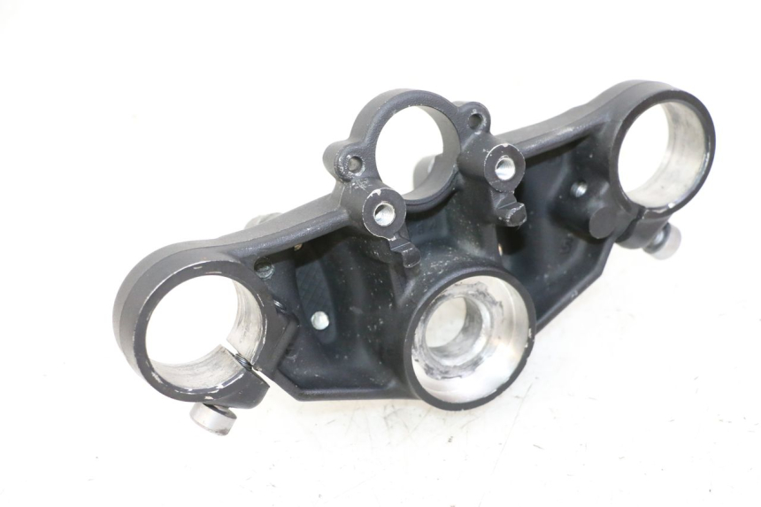 photo de PIASTRA SUPERIORE HONDA NTV DEAUVILLE 650 (2001 - 2006) - Primo piano tecnico