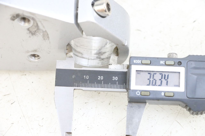 photo de PIASTRA SUPERIORE ASTOR ORCAL 125 (2015 - 2017) - Dettaglio del componente