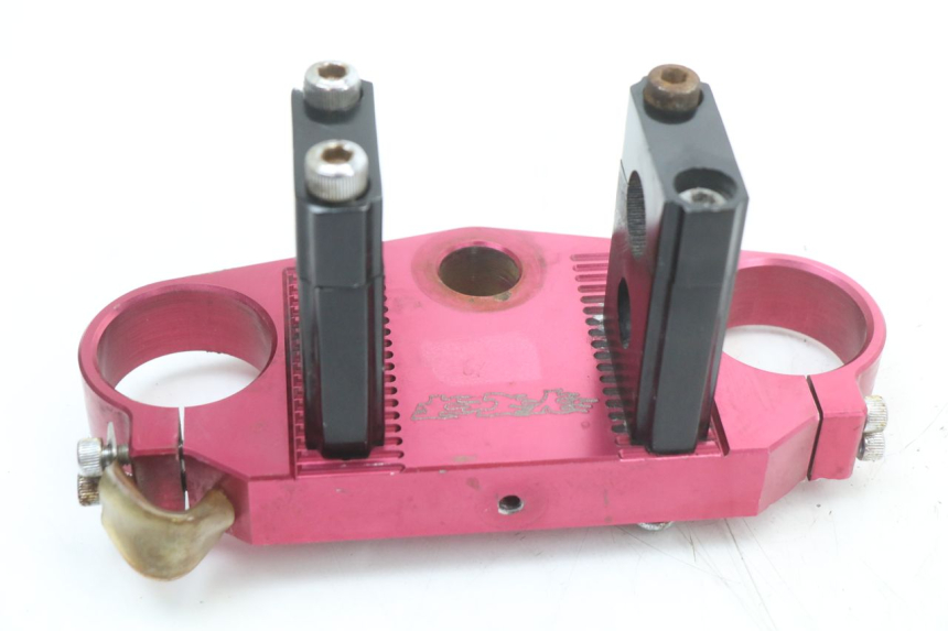 photo de PIASTRA SUPERIORE YCF PIT BIKE 125 (2010 - 2018) - Vista d'insieme del prodotto