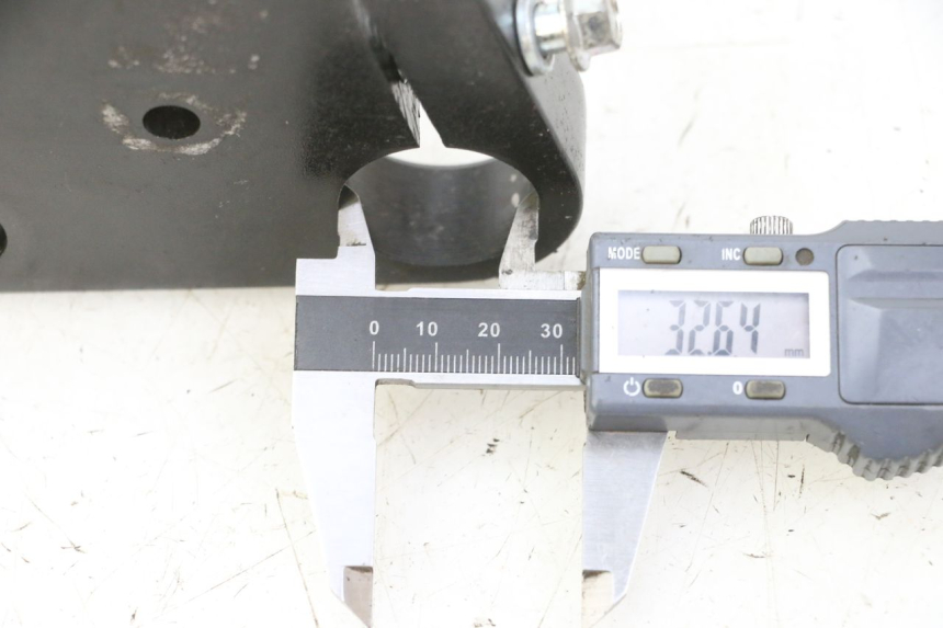 photo de PIASTRA SUPERIORE APOLLO RFZ 125 - Dettaglio del componente