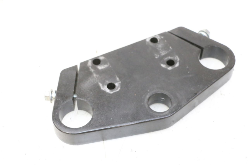 photo de PIASTRA SUPERIORE APOLLO RFZ 125 - Altra angolazione