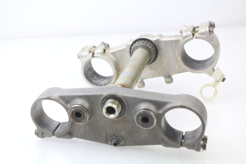 photo de Forcella superiore SUZUKI RM-Z RMZ 250 (2010 - 2016) - Dettagli dei punti di fissaggio