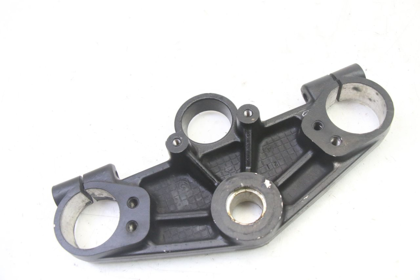 photo de PIASTRA SUPERIORE TRIUMPH SPRINT 900 (1995 - 1998) - Altra angolazione