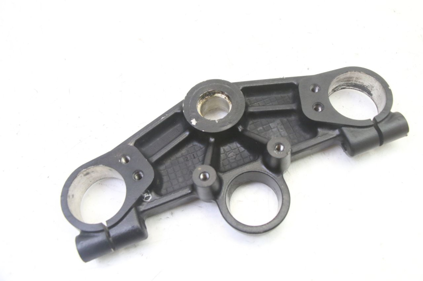 photo de PIASTRA SUPERIORE TRIUMPH SPRINT 900 (1995 - 1998) - Primo piano tecnico