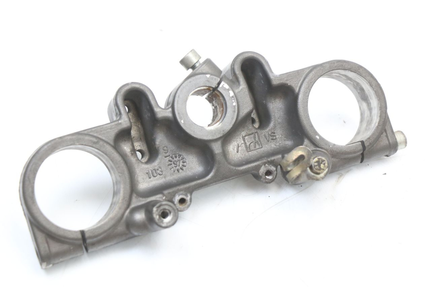 photo de PIASTRA SUPERIORE CAGIVA SUPER CITY 125 (1992 - 1997) - Zoom sullo stato d'uso