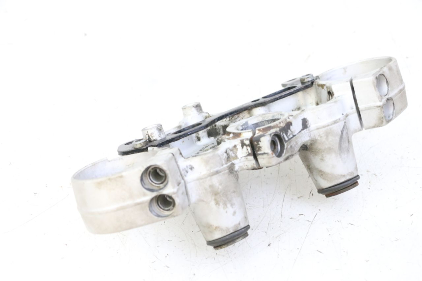 photo de PIASTRA SUPERIORE KTM SUPERENDURO R 950 (2005 - 2009) - Dettagli dei punti di fissaggio