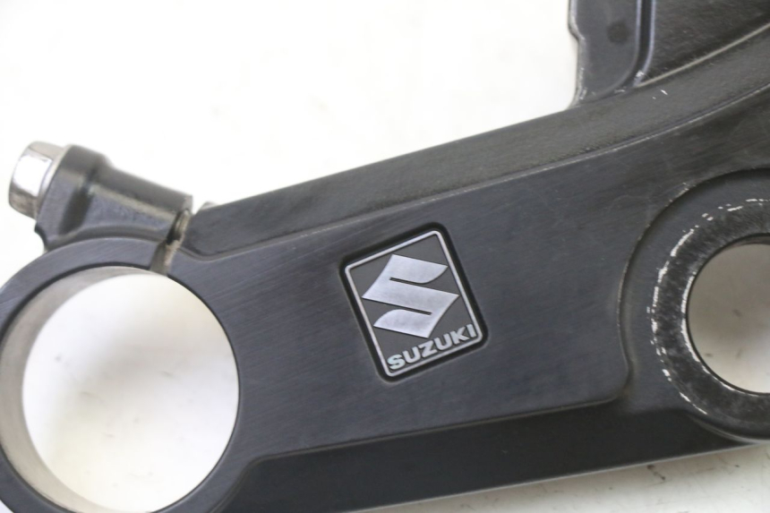 photo de PIASTRA SUPERIORE SUZUKI SV S 650 (2003 - 2009) - Dettaglio del componente