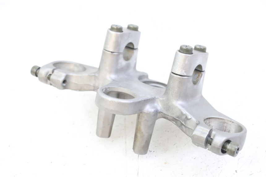 photo de PIASTRA SUPERIORE YAMAHA TDR DELTABOX 125 (1997 - 2003) - Dettagli dei punti di fissaggio