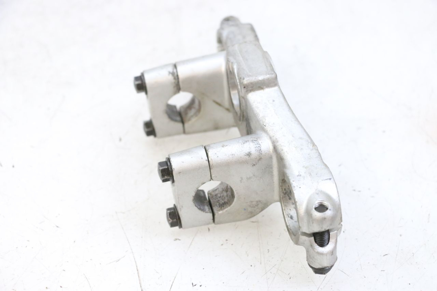 photo de Forcella superiore YAMAHA TTR 125 (2000 - 2020) - Altra angolazione