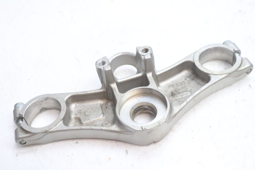 photo de PIASTRA SUPERIORE HONDA VFR FI RC46 800 (1998 - 2001) - Primo piano tecnico