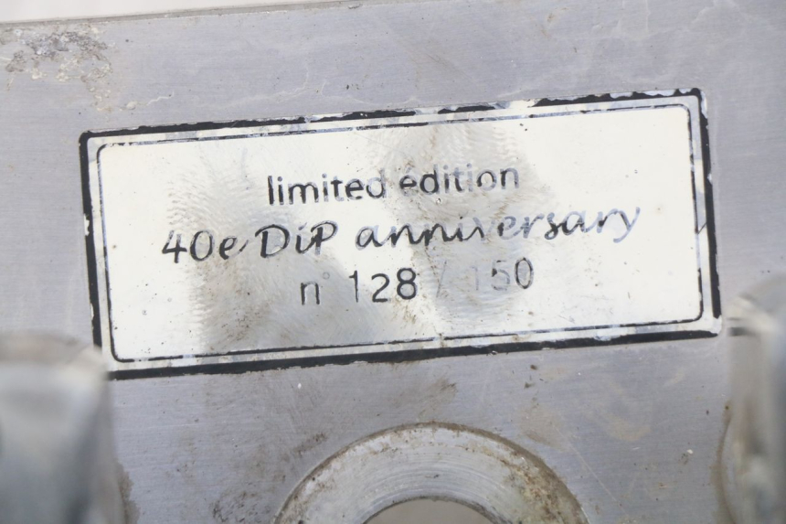 photo de TELAIO SUPERIORE DAELIM VL DAYSTAR 125 (2000 - 2011) - Dettagli dei punti di fissaggio