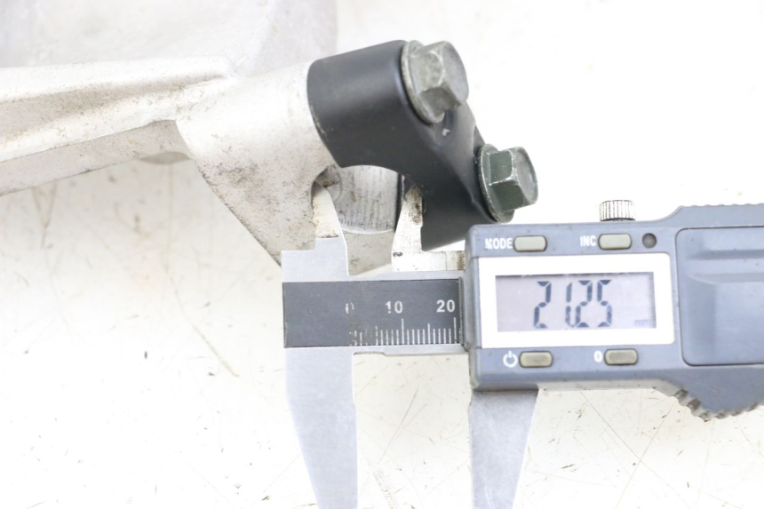 photo de Forcella superiore KYMCO XCITING 250 (2006 - 2009) - Zoom sullo stato d'uso