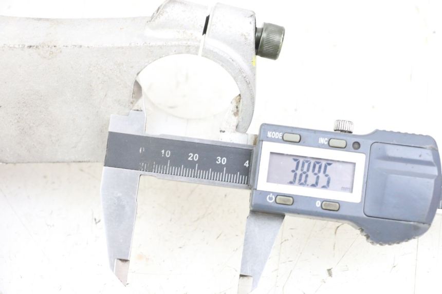 photo de Forcella superiore KYMCO XCITING 250 (2006 - 2009) - Altra angolazione