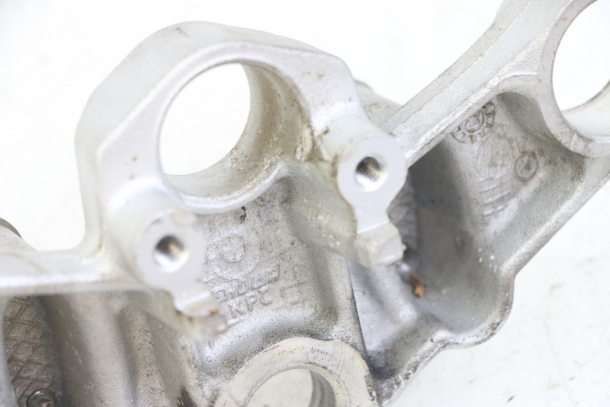 photo de Forcella superiore HONDA XLV VARADERO 125 (2000 - 2006) - Primo piano tecnico