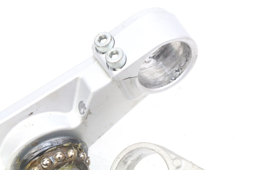 photo de Forcella superiore YAMAHA XP T-MAX TMAX ABS 530 (2012 - 2015) - Dettagli dei punti di fissaggio