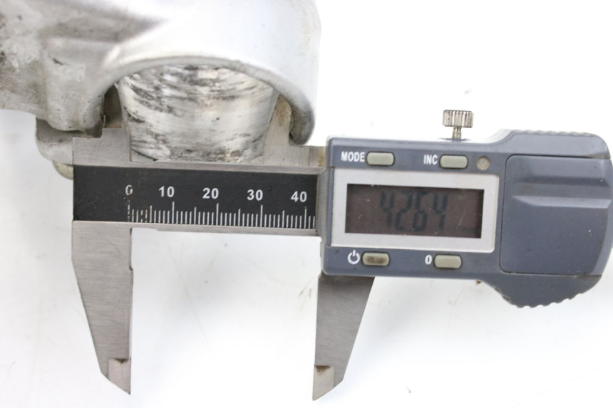 photo de Forcella superiore YAMAHA XP T-MAX TMAX ABS 530 (2012 - 2015) - Dettagli dei punti di fissaggio