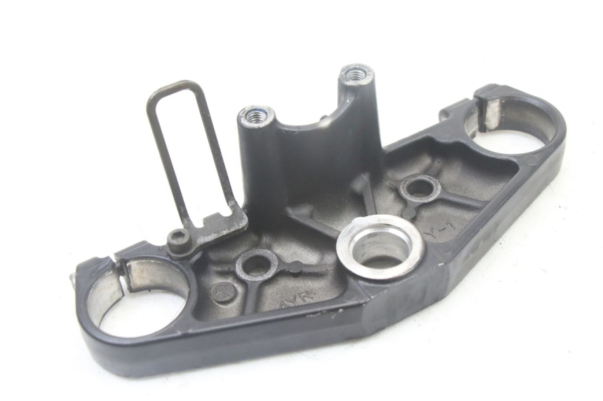 photo de PIASTRA SUPERIORE YAMAHA FZS FAZER 600 (2001 - 2003) - Primo piano tecnico