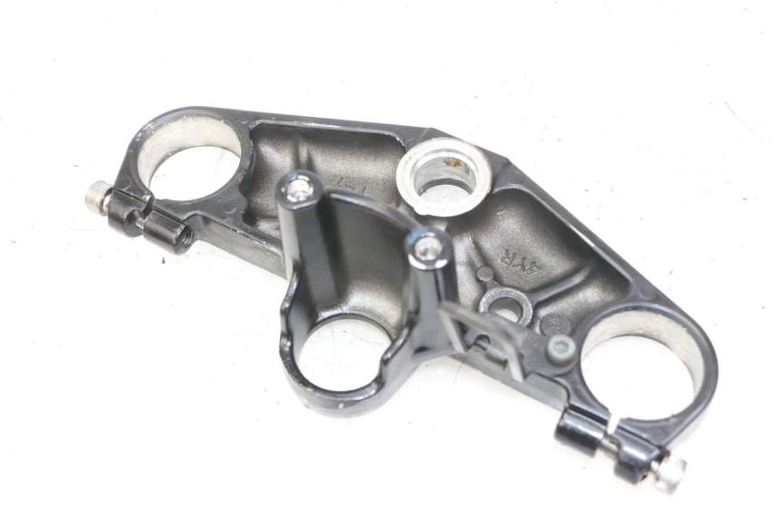 photo de PIASTRA SUPERIORE YAMAHA FZS FAZER 600 (2001 - 2003) - Zoom sullo stato d'uso