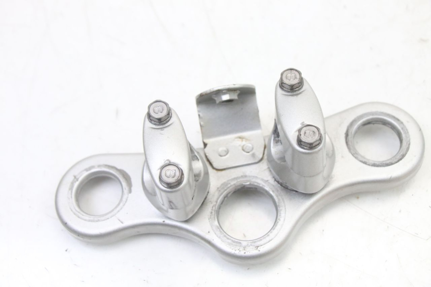 photo de PIASTRA SUPERIORE YAMAHA PW 80 (1983 - 2014) - Altra angolazione