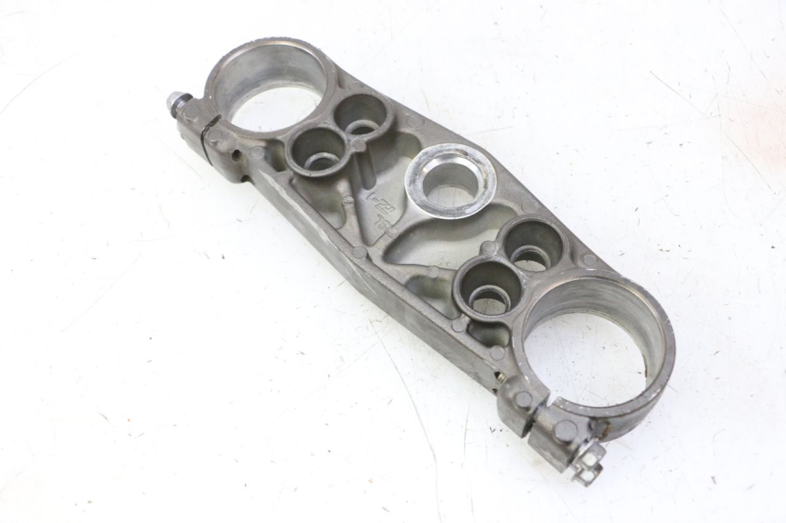 photo de PIASTRA SUPERIORE YAMAHA YZ-F YZF 250 (2014 - 2018) - Primo piano tecnico