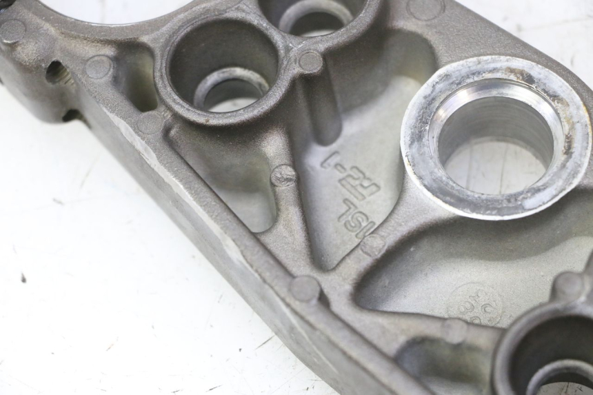 photo de PIASTRA SUPERIORE YAMAHA YZ-F YZF 250 (2014 - 2018) - Vista d'insieme del prodotto