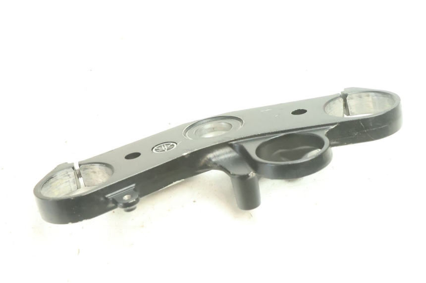 photo de PIASTRA SUPERIORE YAMAHA YZF R6 600 (2008 - 2009) - Primo piano tecnico