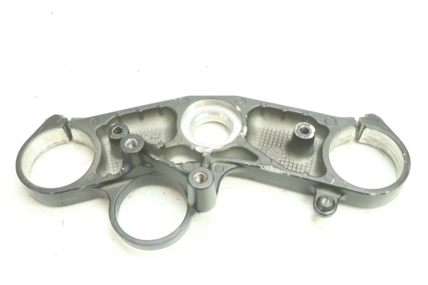 photo de PIASTRA SUPERIORE YAMAHA YZF R6 600 (2008 - 2009) - Stato della superficie e materiale