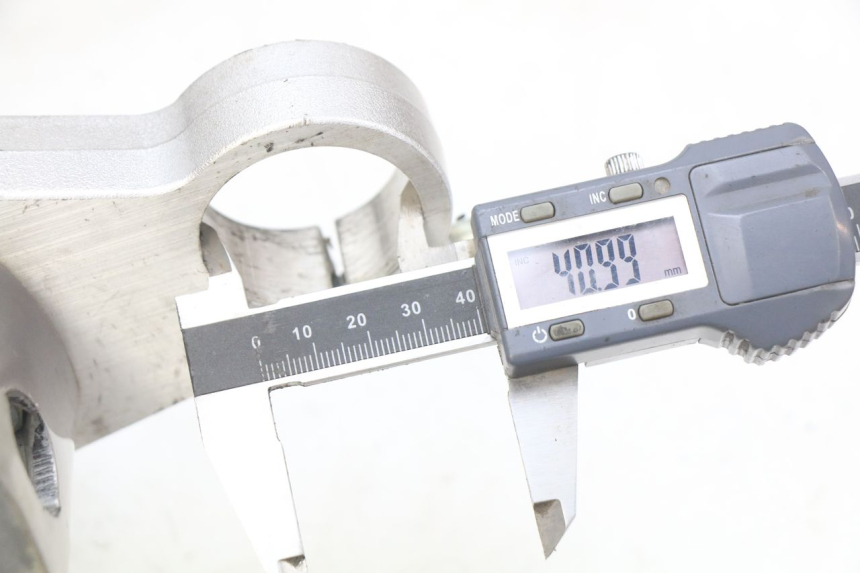 photo de PIASTRA SUZUKI SV N 650 (1999 - 2002) - Dettaglio del componente