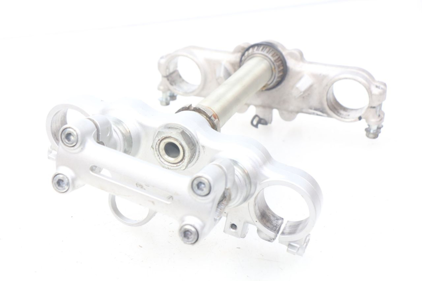 photo de TE FORCELLA SUZUKI XF FREEWIND 650 (1997 - 2003) - Vista principale