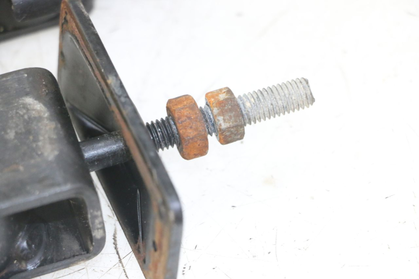 photo de TENDICATENA HONDA CBF 500 (2004 - 2007) - Primo piano tecnico