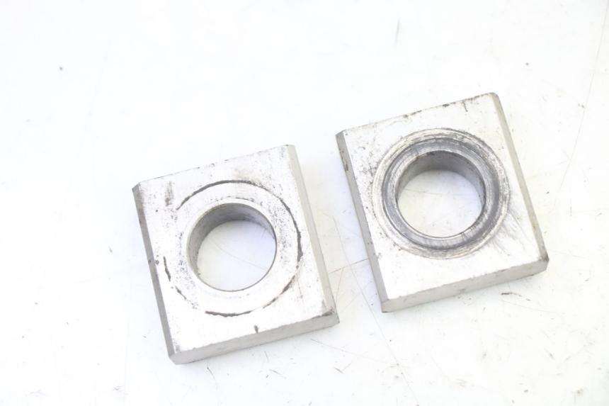 photo de TENDICATENA HONDA CBR RR FIREBLADE 900 (1992 - 1994) - Dettaglio del componente