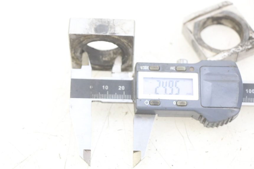 photo de TENDICATENA HONDA CRF CR-F 450 (2009 - 2012) - Dettaglio del componente