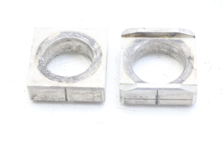 photo de TENDICATENA HONDA CRF 250 (2010 - 2013) - Dettaglio del componente