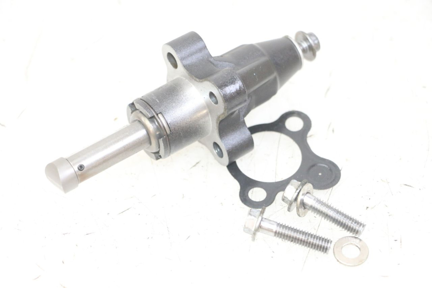 photo de TENDICATENA HONDA CB R 1000 (2018 - 2023) - Zoom sullo stato d'uso