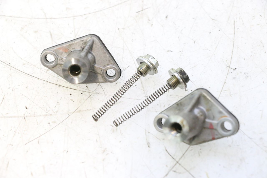photo de TENDICATENA DISTRIBUTORE GILERA GP 800 (2007 - 2013) - Zoom sullo stato d'uso