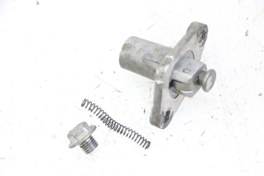 photo de TENDITORE CATENA DI DISTRIBUZIONE PEUGEOT SATELIS 125 (2013 - 2018) - Zoom sullo stato d'uso